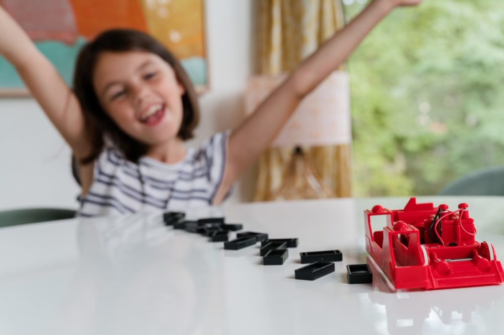 4M KidzRobotix – DominoBot | Byg selv domino-robot · STEM · 96–168 mdr.