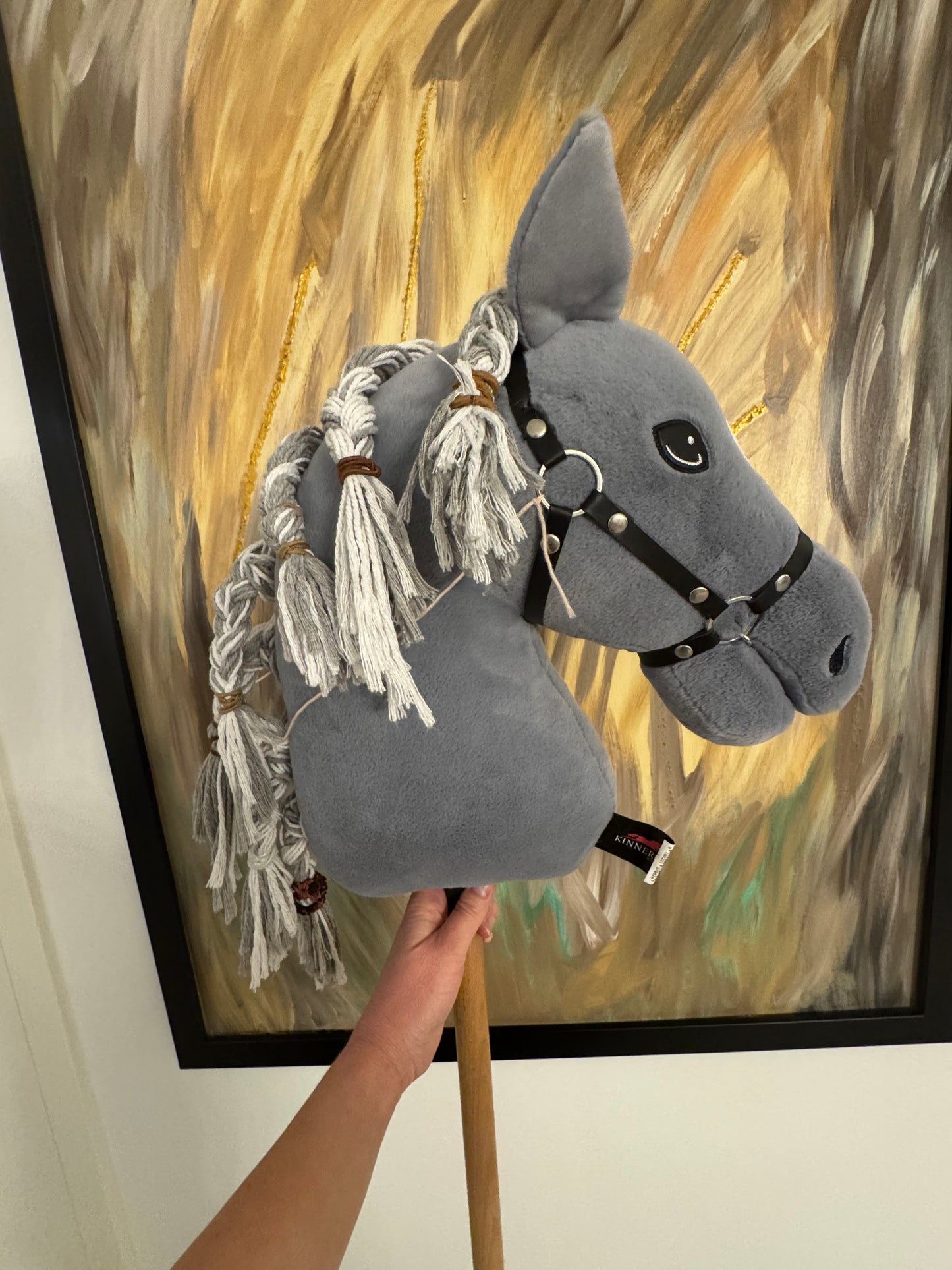 Kæphest - Kinnerups Silver Starlight, Grå + en gratis ridehjelm pr. Ordre