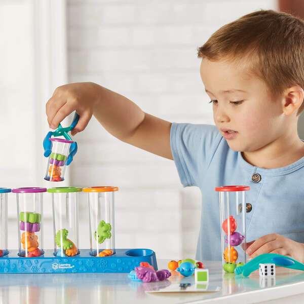 Learning Resources - Silly Science – Finmotorik & Sorteringssæt