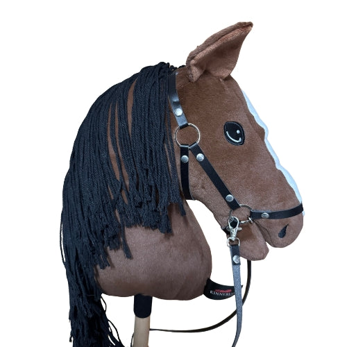 Kæphest - Kinnerups Lady Alba, Brun + en gratis ridehjelm pr. Ordre