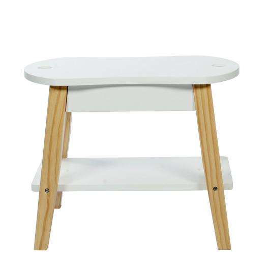 byASTRUP styling skammel til kæpheste set forfra med hvid top og hylde og ben i træ