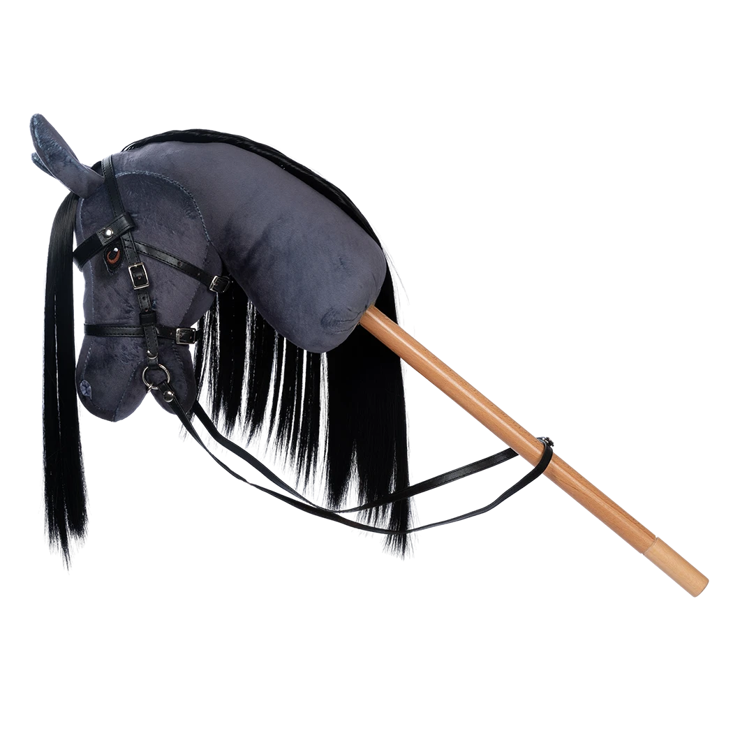 byASTRUP Kæphest Blaze – Grå/Sort  + En GRATIS lege ridehjelm pr. ordre | Realistisk Hobbyhorse med Hovedtøj