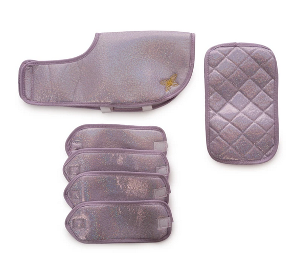 byASTRUP – Dækken, Sadelunderlag, Gamascher og Hut – Lilla